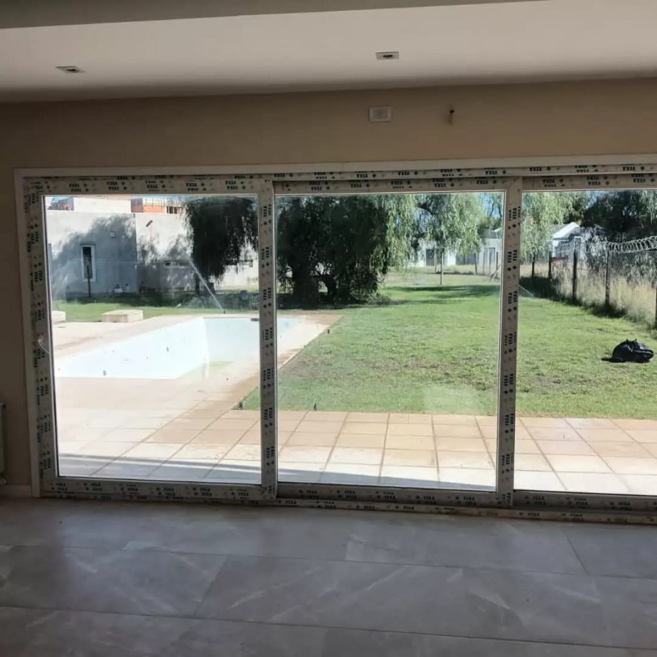 Venta/Permuta casa en barrio parque Patagonia